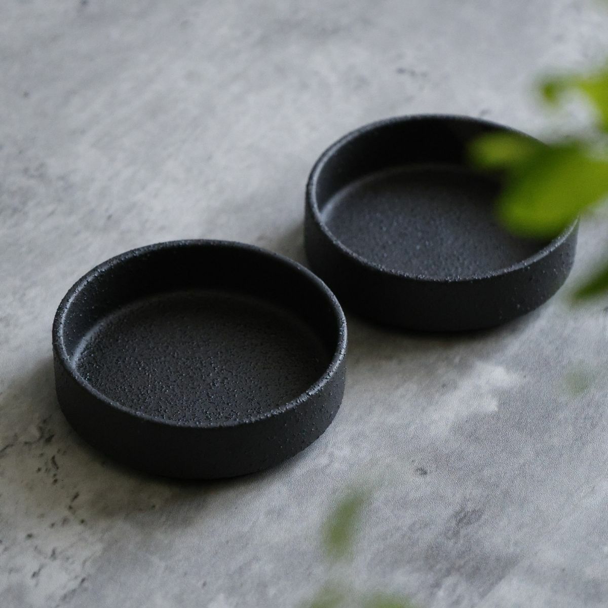 美濃焼　黒い切立小鉢9cm　YOZORA｜M苦楽園オリジナル｜
