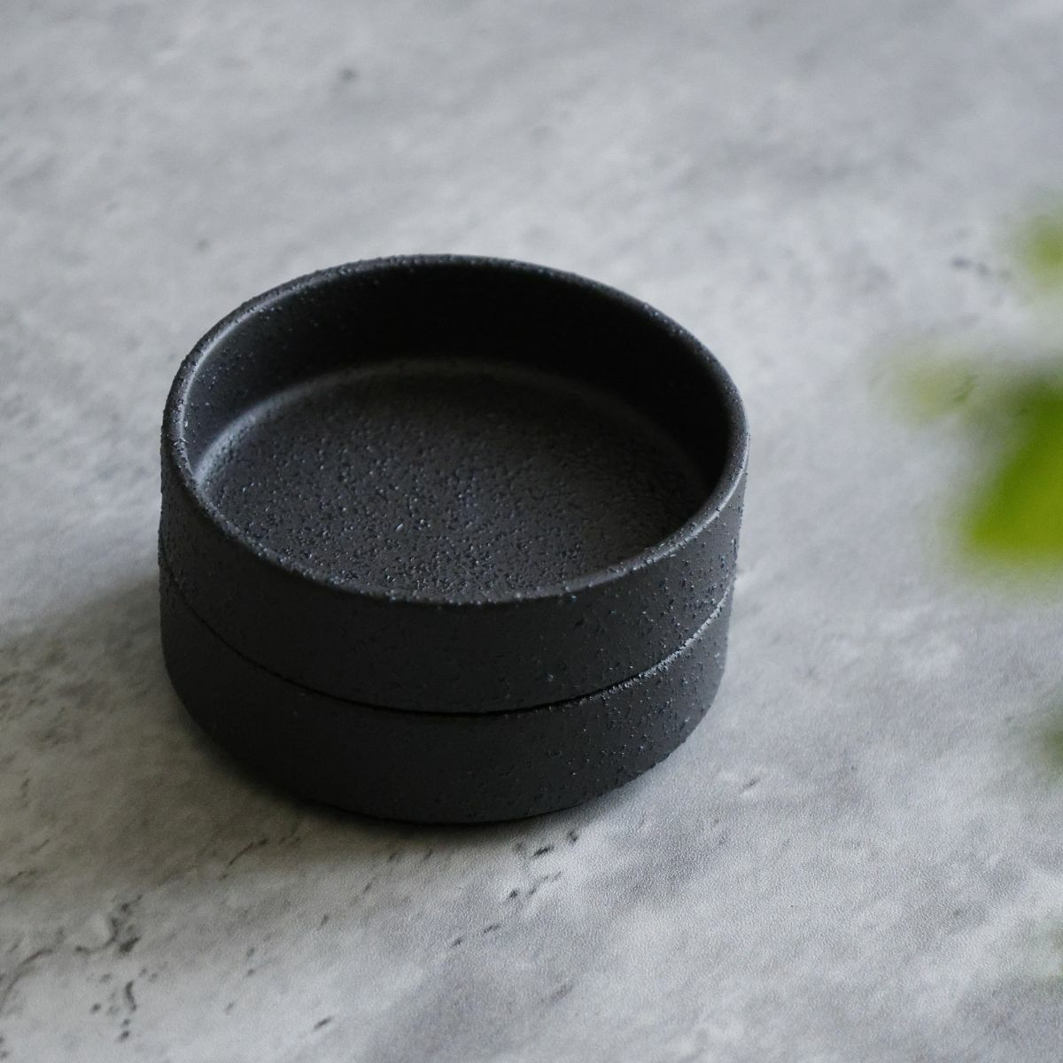 美濃焼　黒い切立小鉢9cm　YOZORA｜M苦楽園オリジナル｜