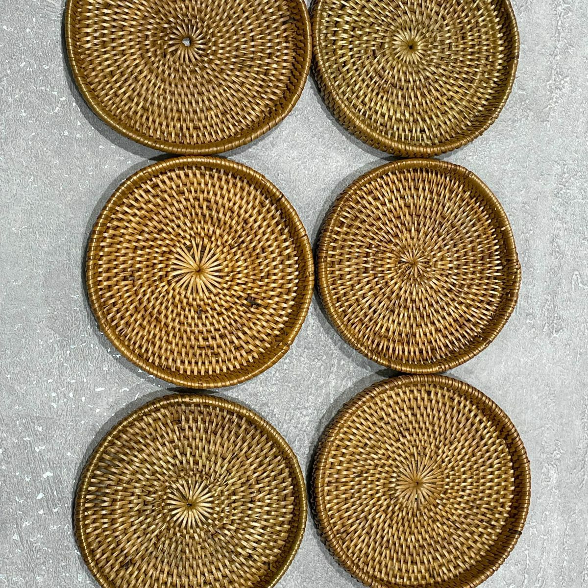 アタ　ランチョンマット・コースター・トレイ