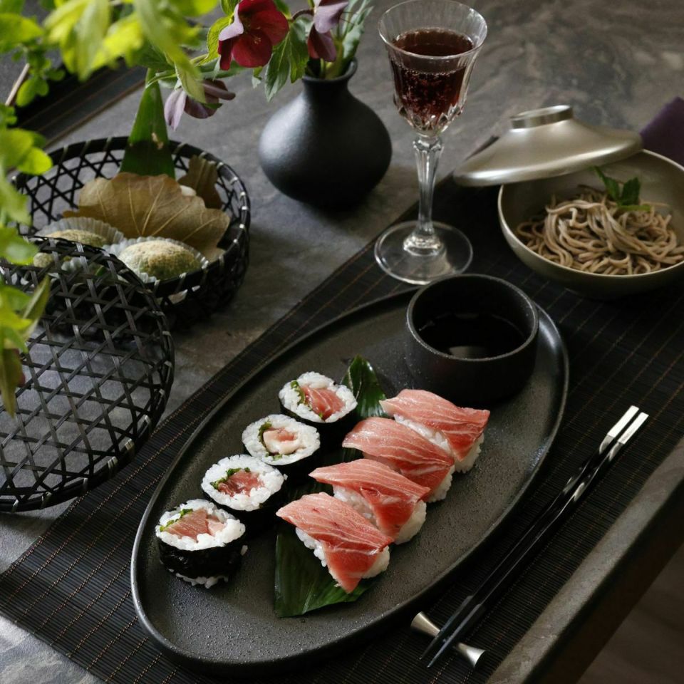  美濃焼　黒い切立オーバルプレート YOZORA｜M苦楽園オリジナル｜