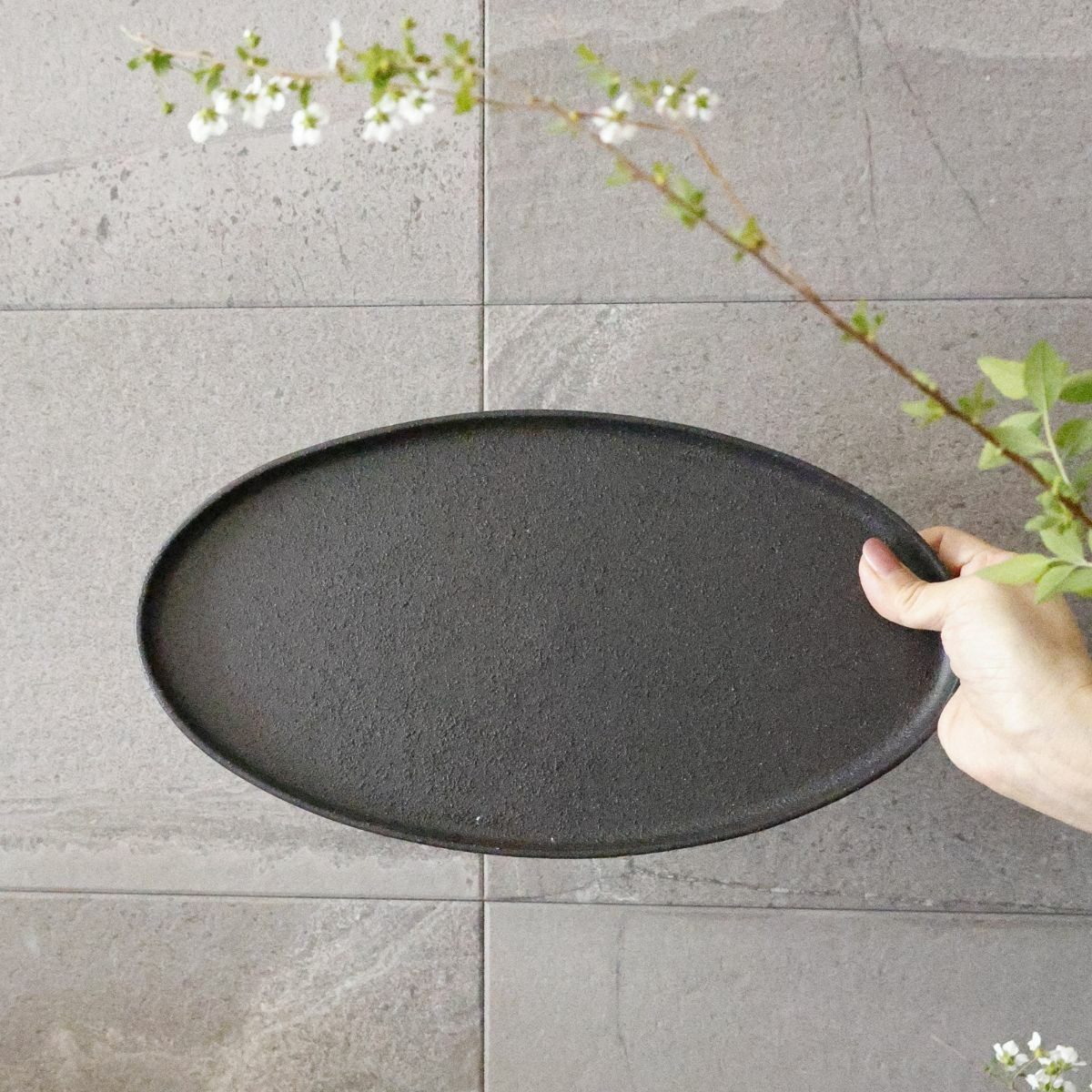  美濃焼　黒い切立オーバルプレート YOZORA｜M苦楽園オリジナル｜