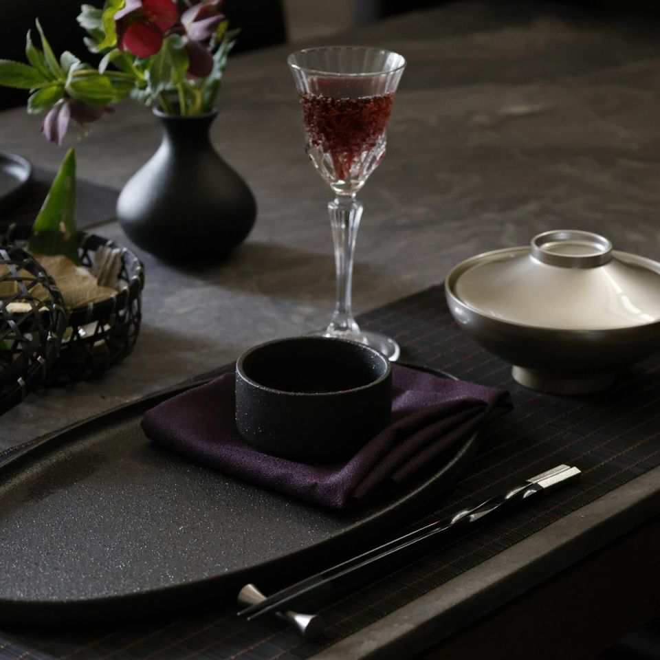  美濃焼　黒い切立オーバルプレート YOZORA｜M苦楽園オリジナル｜