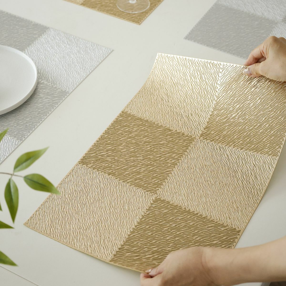 長角　シルバーゴールドランチョンマット