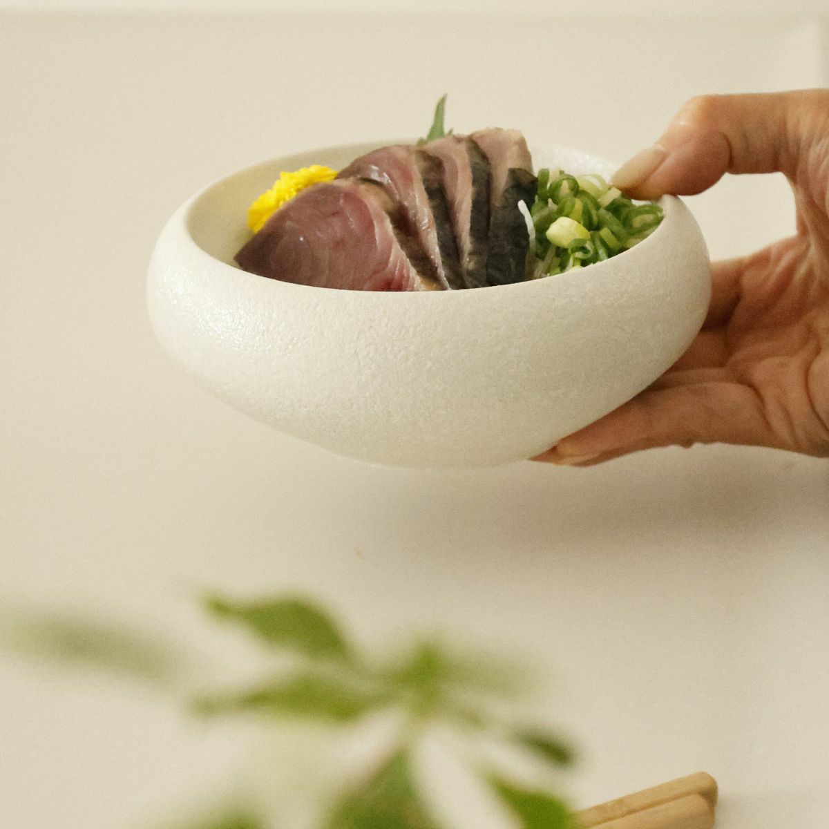 MINO　SNOW　 高台ラウンドボウル　15cm