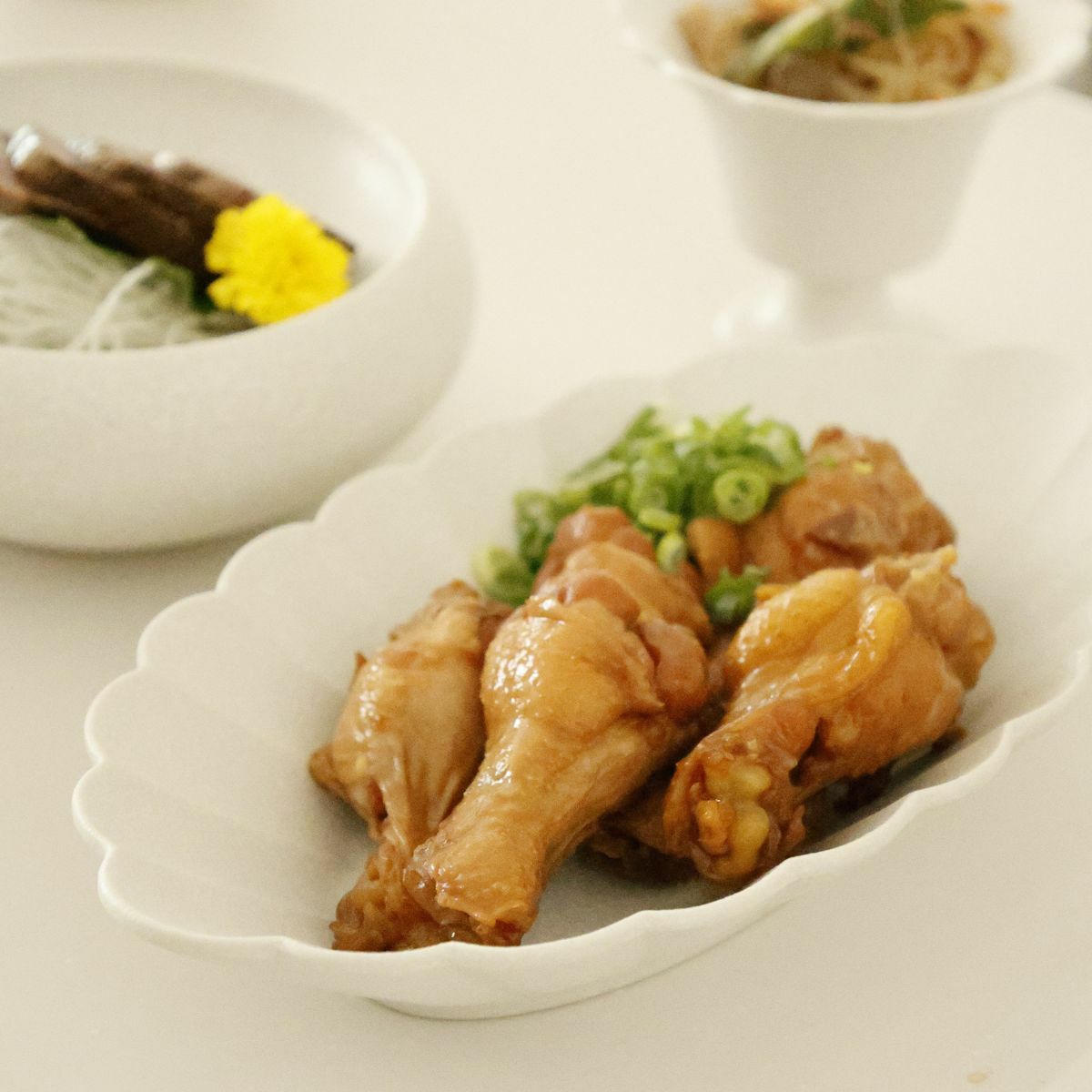 MINO　SNOW　オーバル菊型鉢　24cm