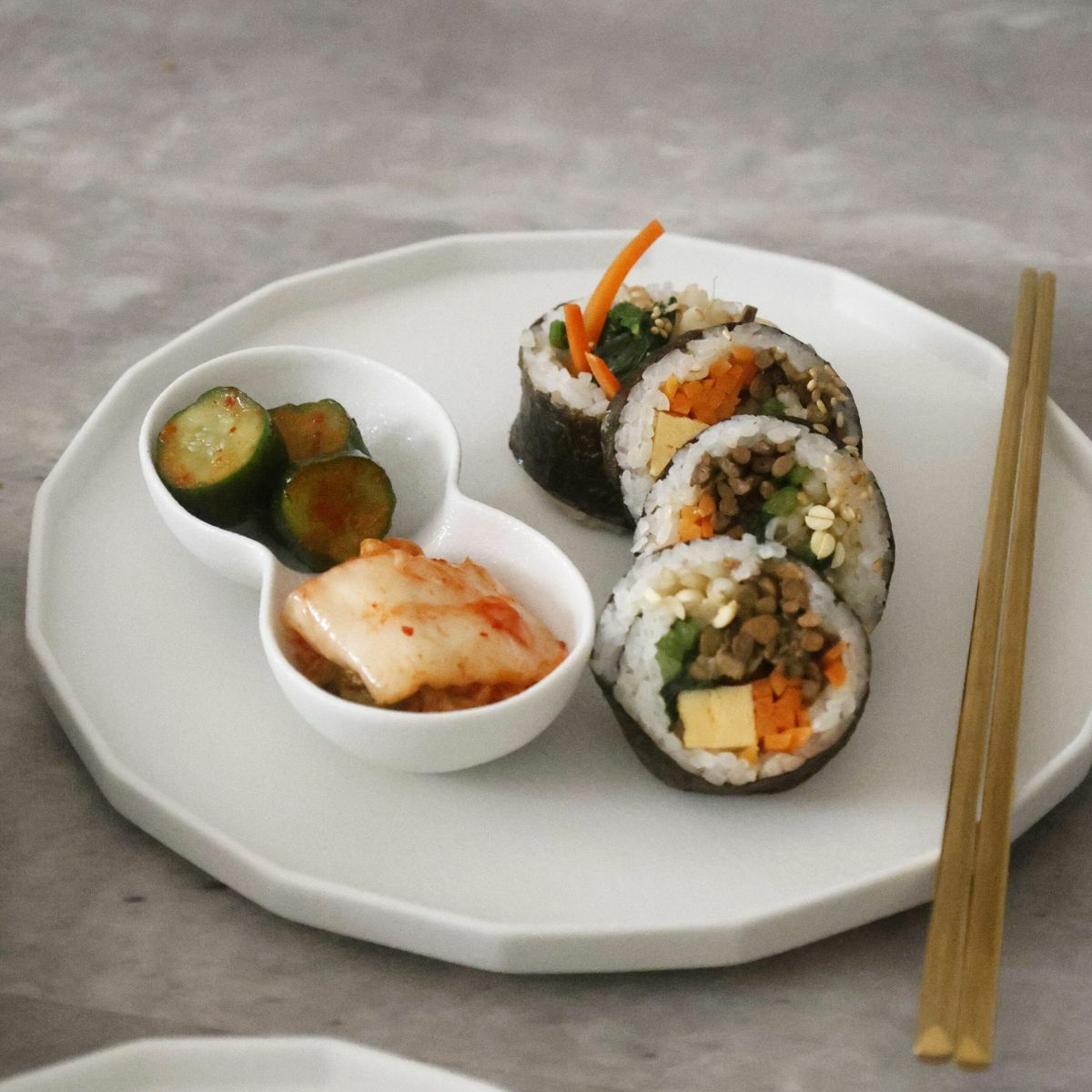 有田焼　スノー白い丸ツイン小皿