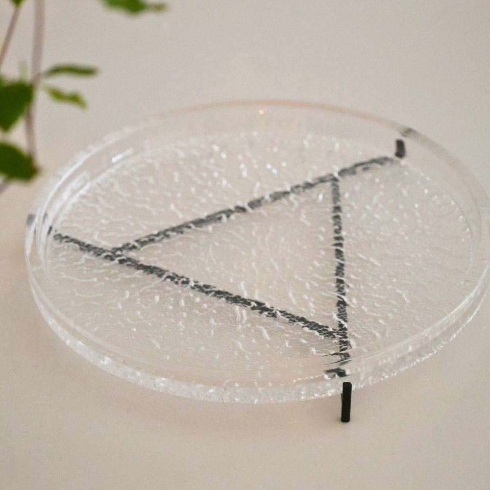  ガラス製　アイアンロースタンド付リムプレート