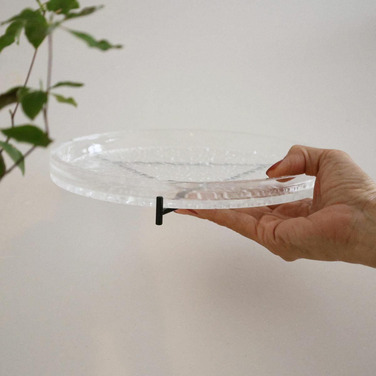  ガラス製　アイアンロースタンド付リムプレート