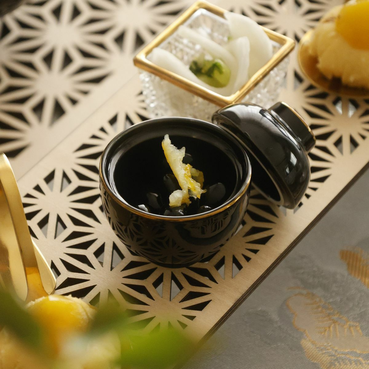 陶器製 蓋付小椀珍味入れ｜おしゃれな食器の通販サイト M苦楽園